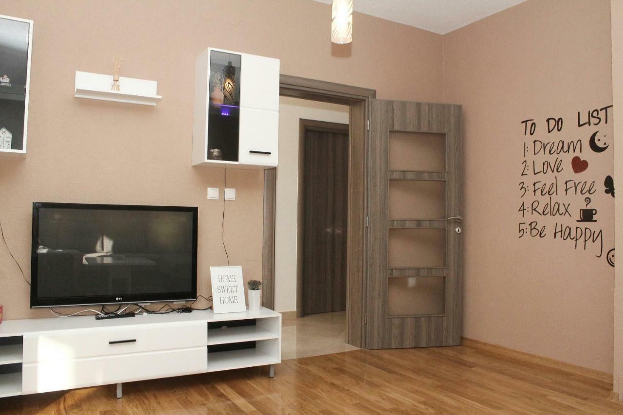 Apartman Dora Sukošan Exterior foto